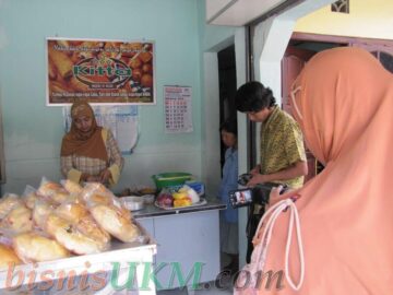 shooting pembuatan aneka kue kering dan roti manis