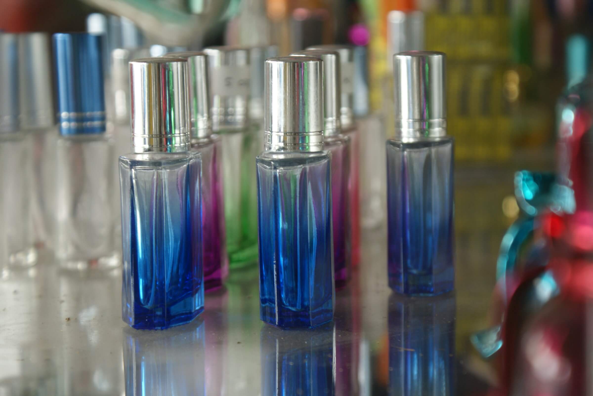 bisnis plan parfum isi ulang