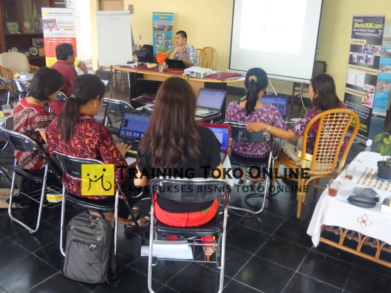training bisnis toko online
