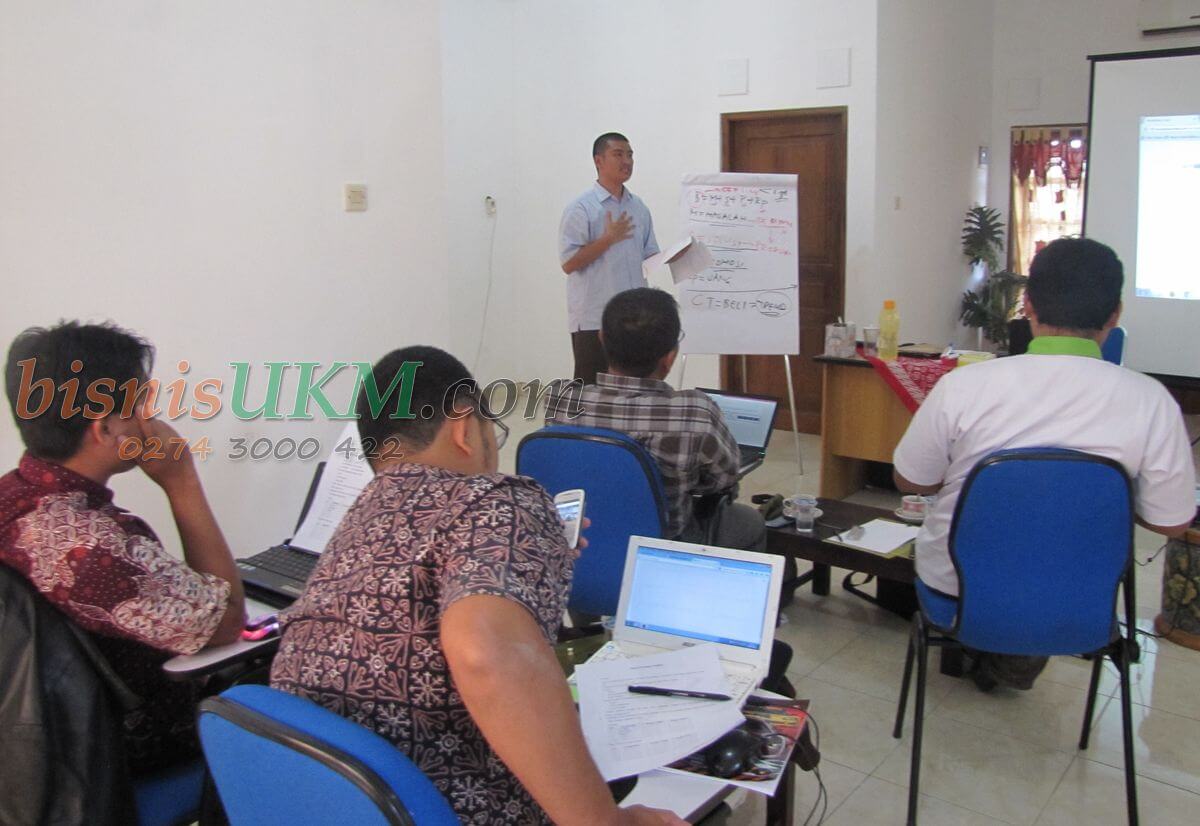 training toko online bersama bisnisukm.com