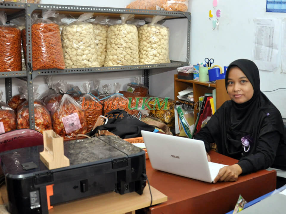 Bisnis Camilan Kacang Labanya Mencengangkan