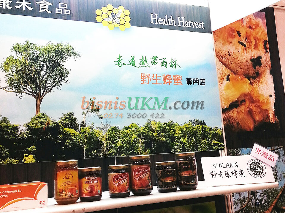 Madu Asli Kuantan Manis Labanya Besar Khasiatnya