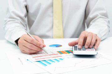 Membuat anggaran bisnis
