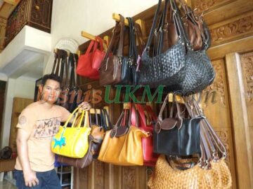 Owner tas kulit Berliano