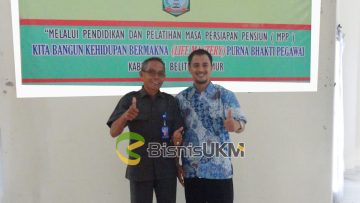 Trainer bisnisukm.com bersama sekretaris BKD Belitung Timur di acara pelatihan masa persiapan pensiun