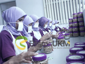 Proses packing obat herbal