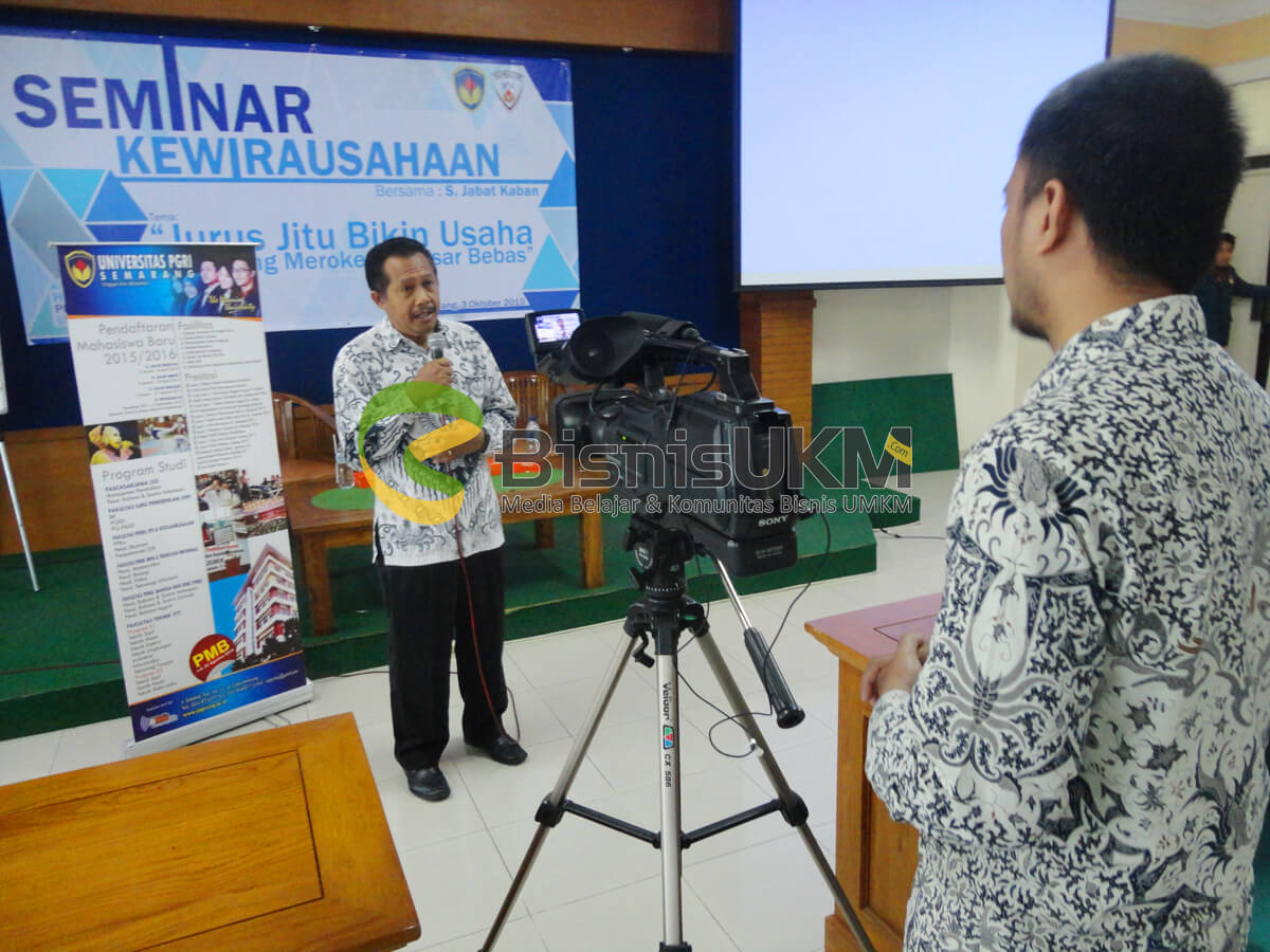Drs. Wijonarko, M.Kom. selaku Ketua Program Studi Pendidikan Teknologi Informasi
