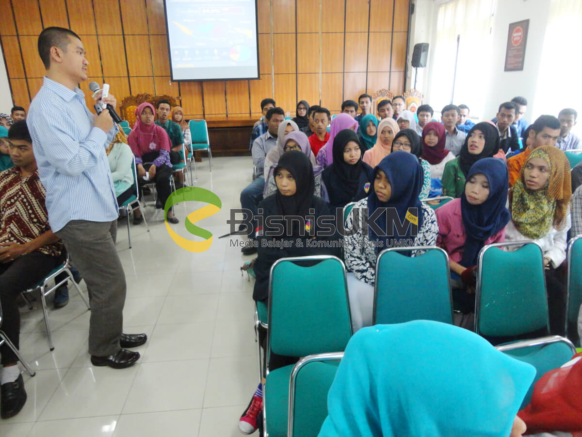 Seminar kewirausahaan PGRI Semarang