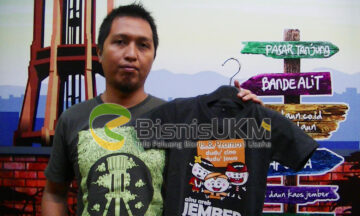 Owner Biru Daun kaus khas Jember