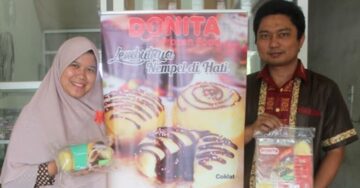 Owner Donita Donat Beku