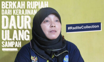 DAPAT BERKAH RUPIAH DARI KERAJINAN DAUR ULANG SAMPAH