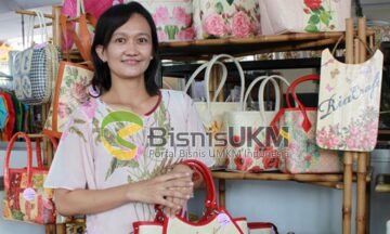Dilisna Riatri dari hobi tempel tisu jadi peluang usaha