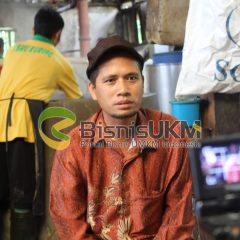 Yusuf perajin tahu kuring asli Cibuntu di Yogyakarta