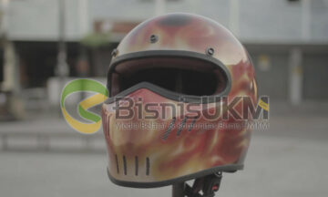 ubah-helm-bekas-jadi-helm-berkelas-oki-sukses-jadi-pengusaha-muda