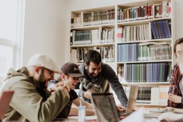 peluang-usaha-2020-ini-dia-tips-mengenali-usaha-yang-bakal-awet