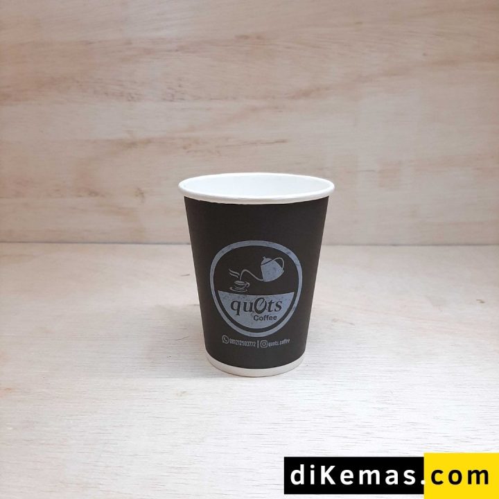 This image has an empty alt attribute; its file name is paper-cup-hitam-8-oz-720x720.jpg